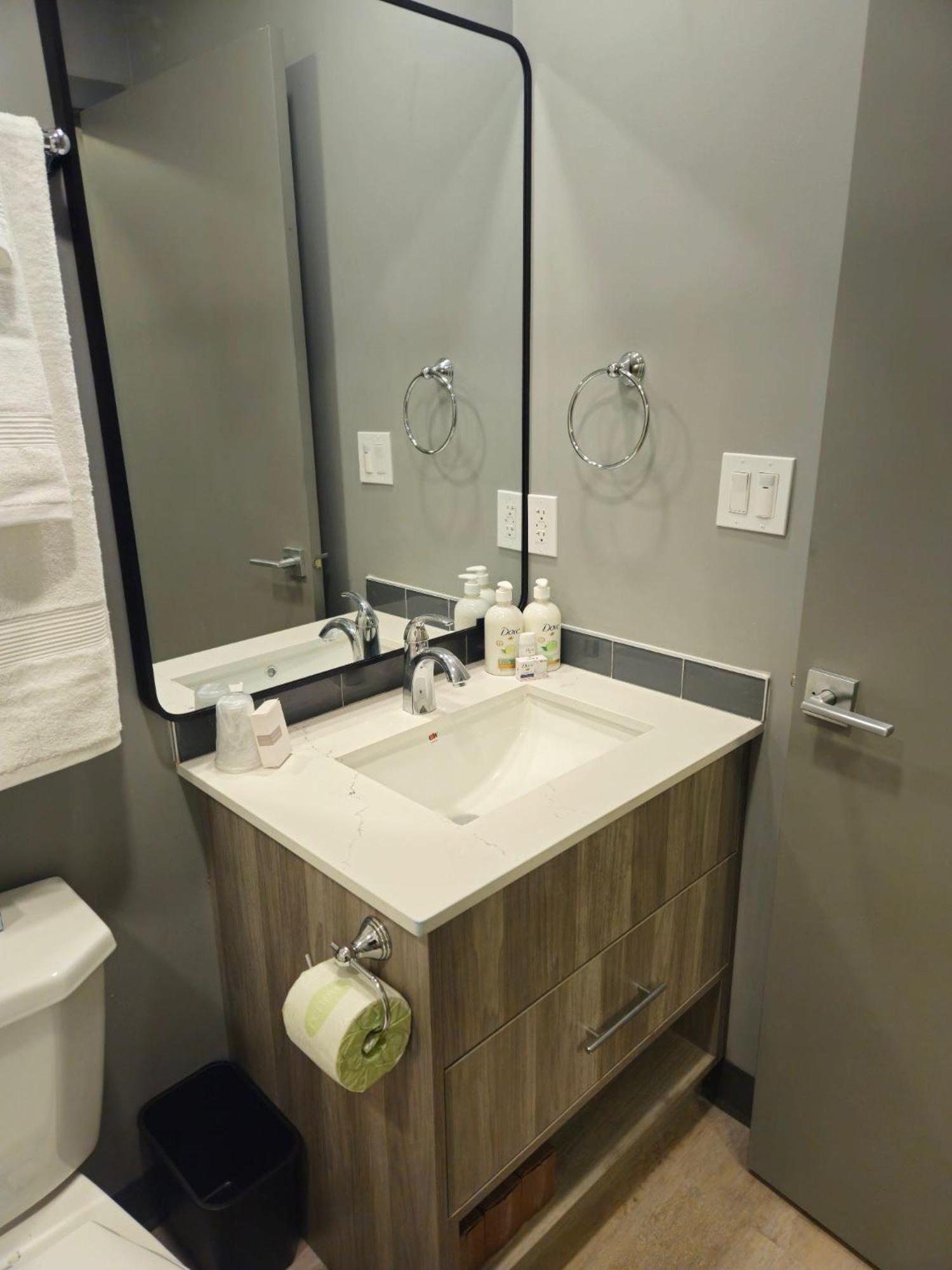 Ramada By Wyndham West Edmonton Hotel & Suites Eksteriør bilde