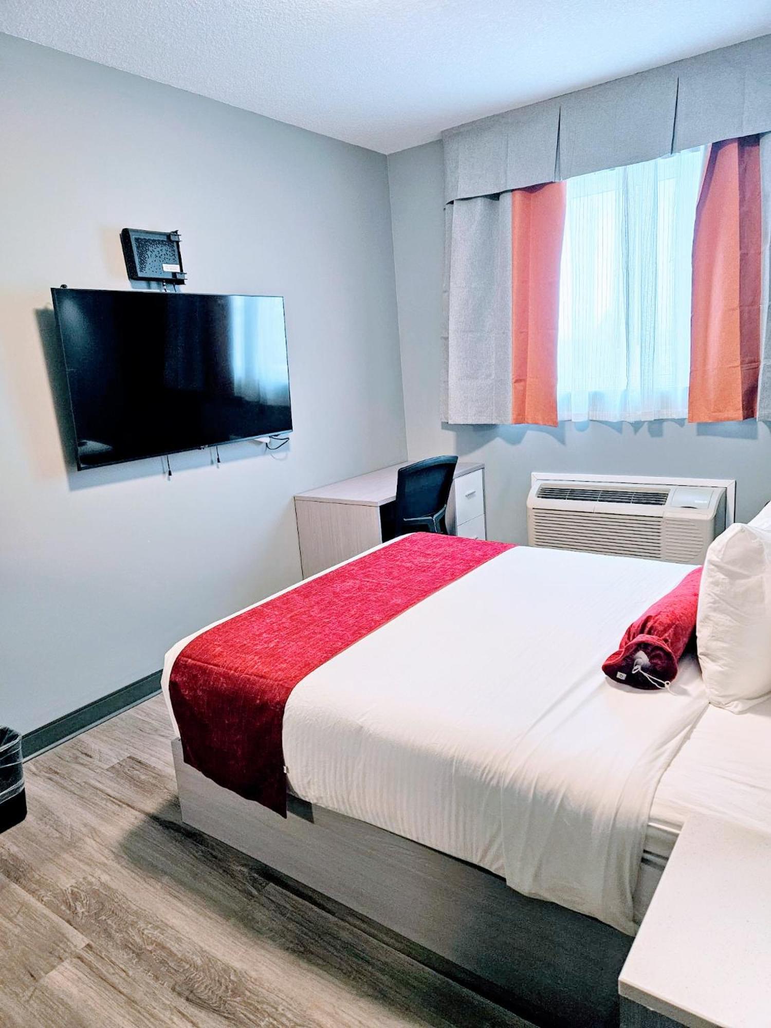 Ramada By Wyndham West Edmonton Hotel & Suites Eksteriør bilde