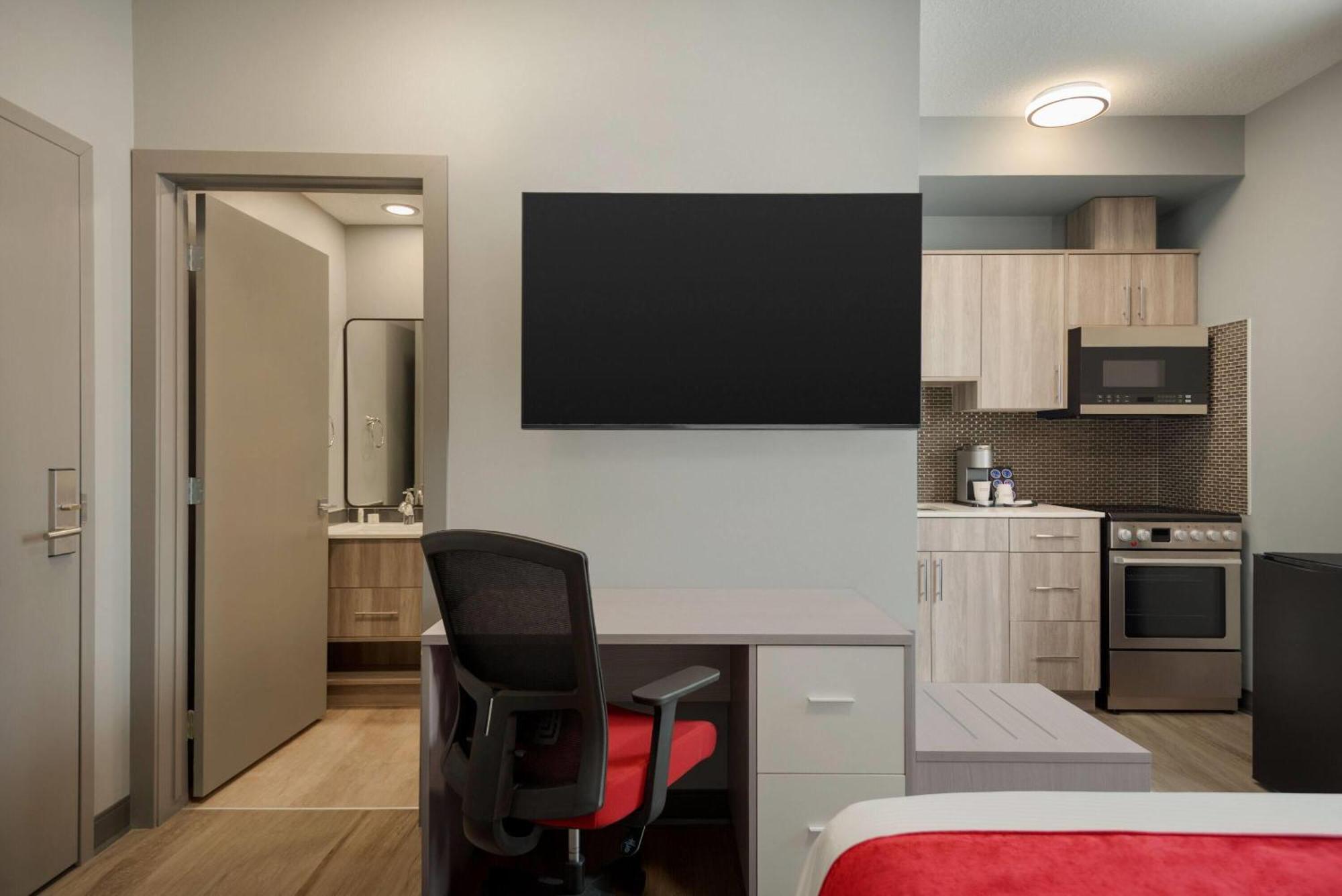 Ramada By Wyndham West Edmonton Hotel & Suites Eksteriør bilde